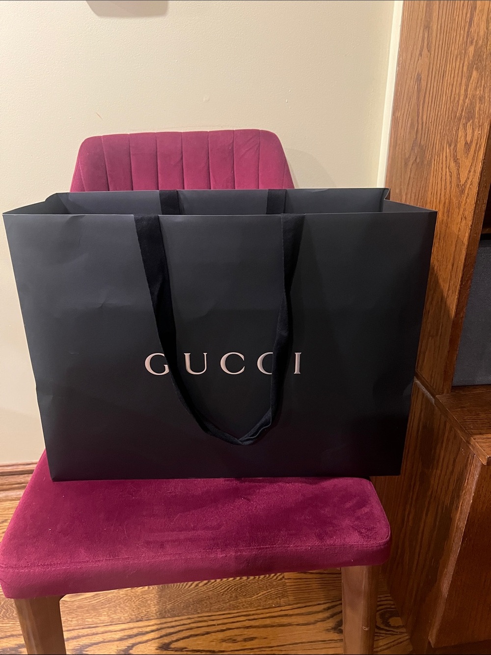 Gucci paper bag